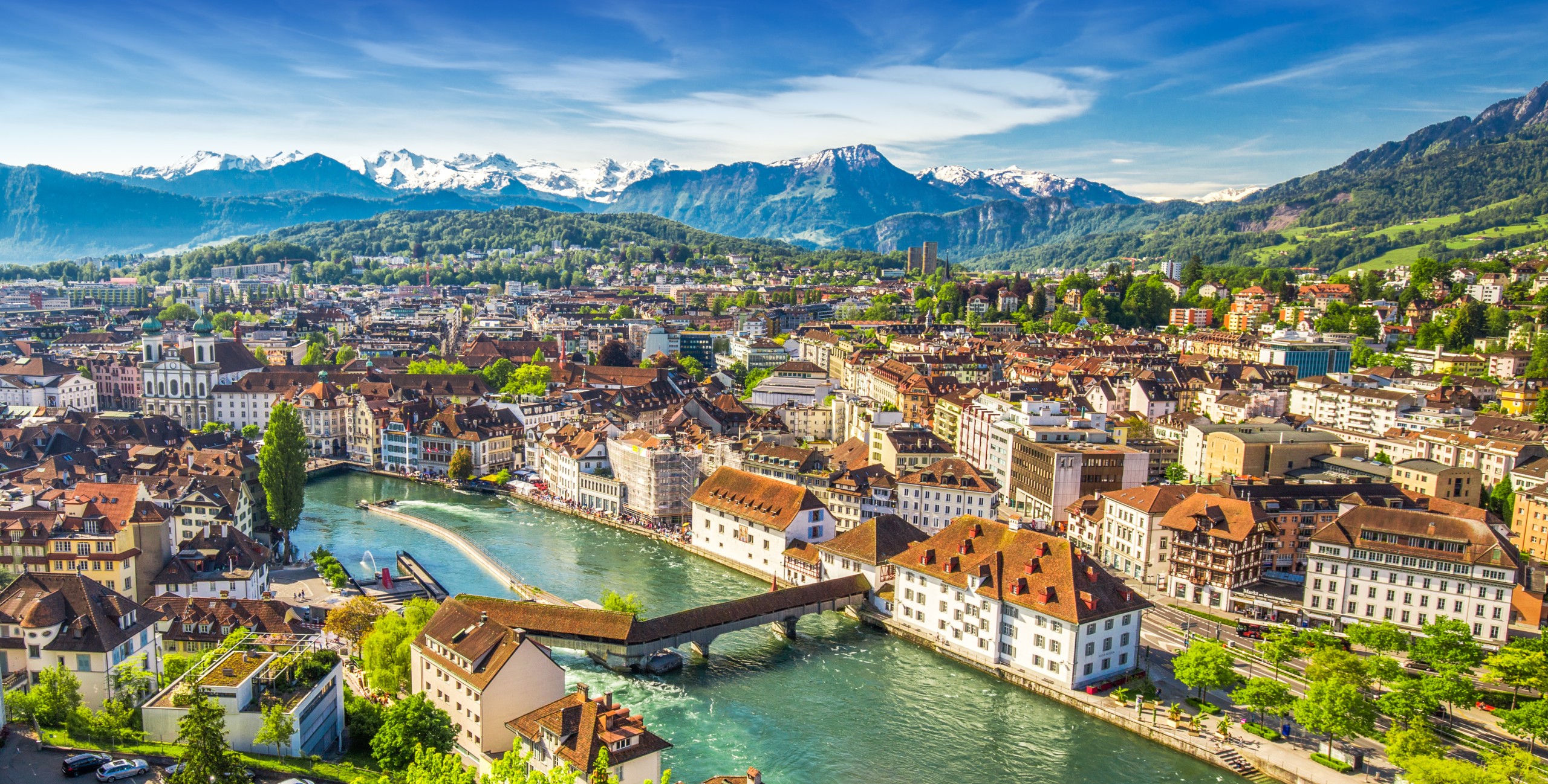 Get a SRO license in Switzerland with experts