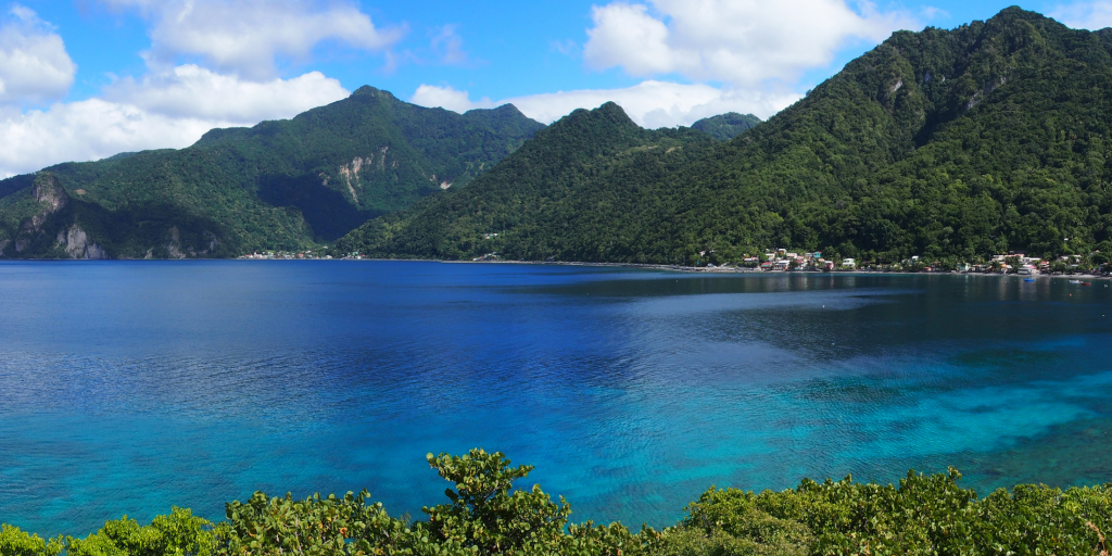 Obtain banking license in Dominica with Legalaes